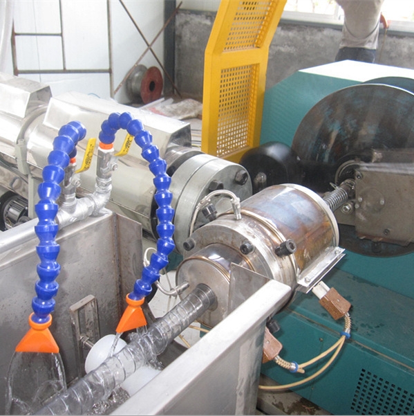 PVC钢丝增强管生产线